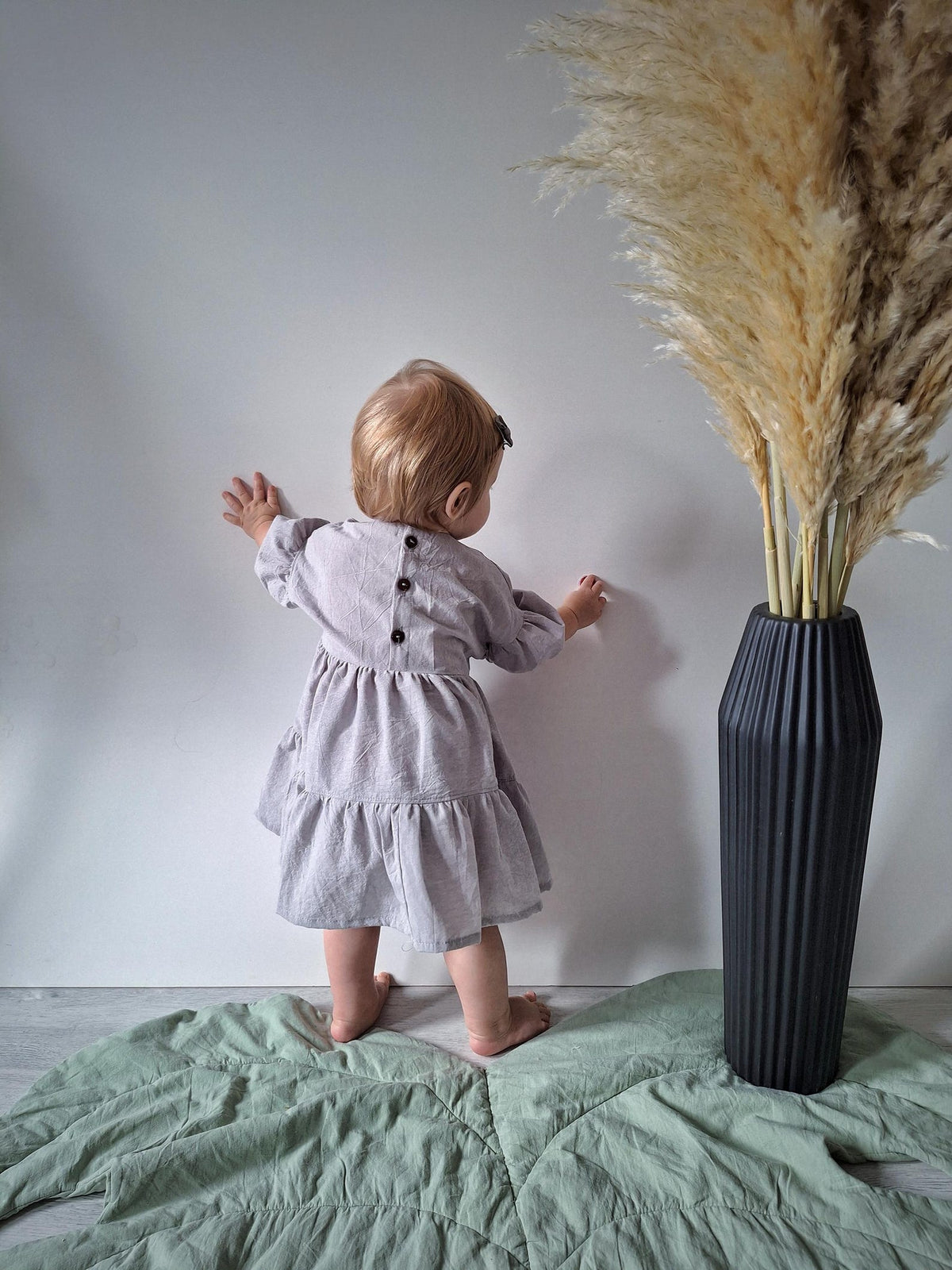 Sproutli® Handgefertigtes Baby- & Mädchenkleid aus gewaschener Baumwolle mit Puffärmeln